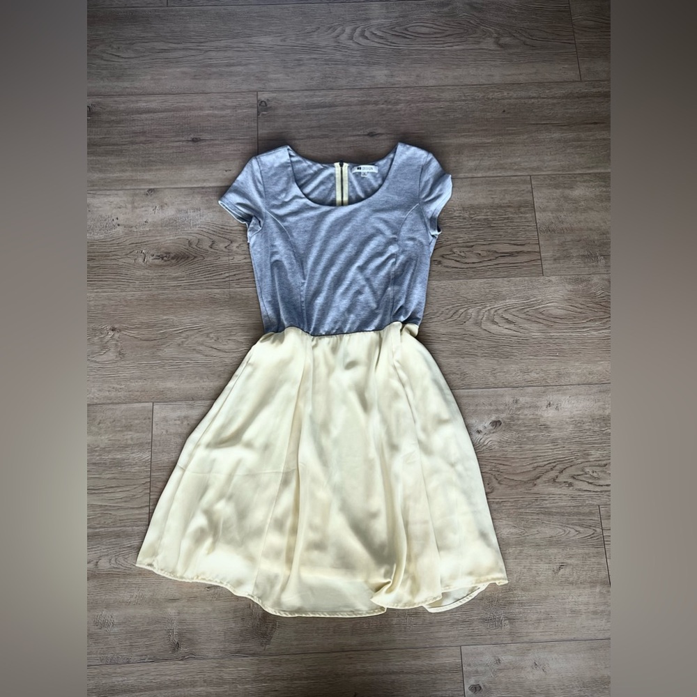 MB Design Gray & Yellow Fit & Flare Dress – Size S